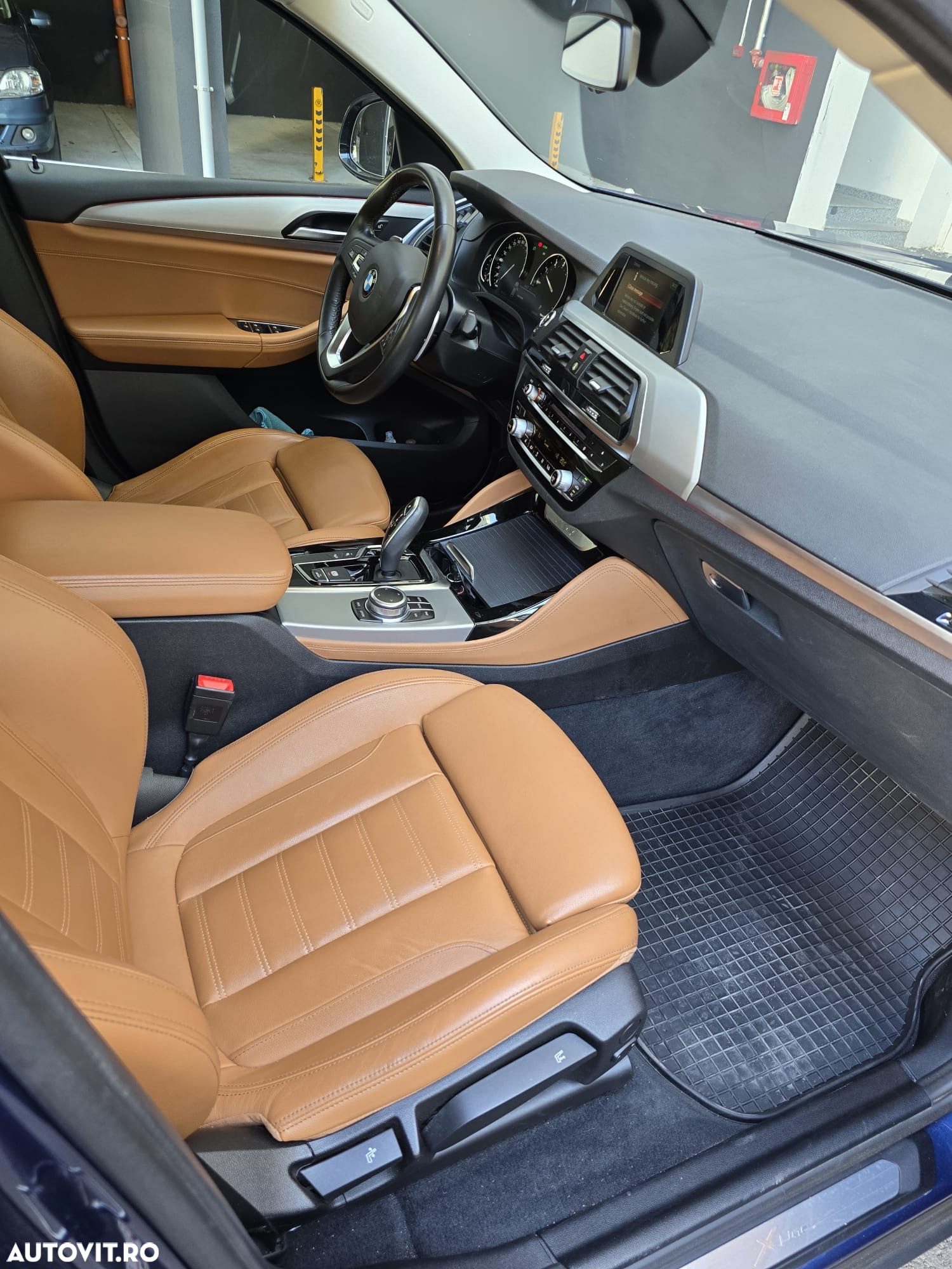 BMW X4 xDrive20i AT - 9