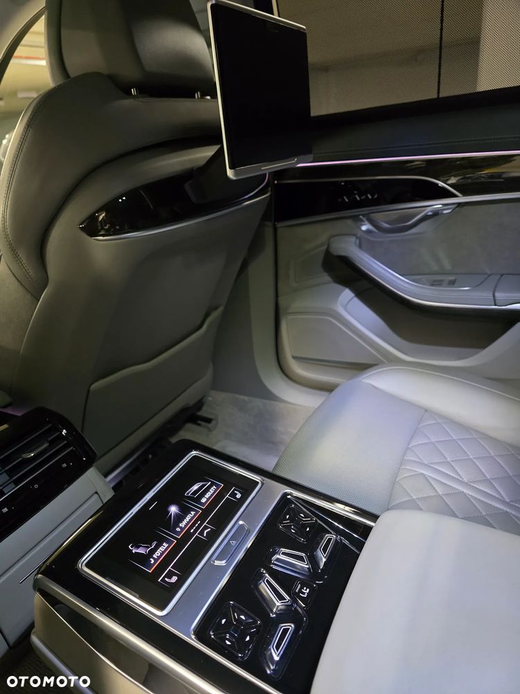 Audi A8 - 9