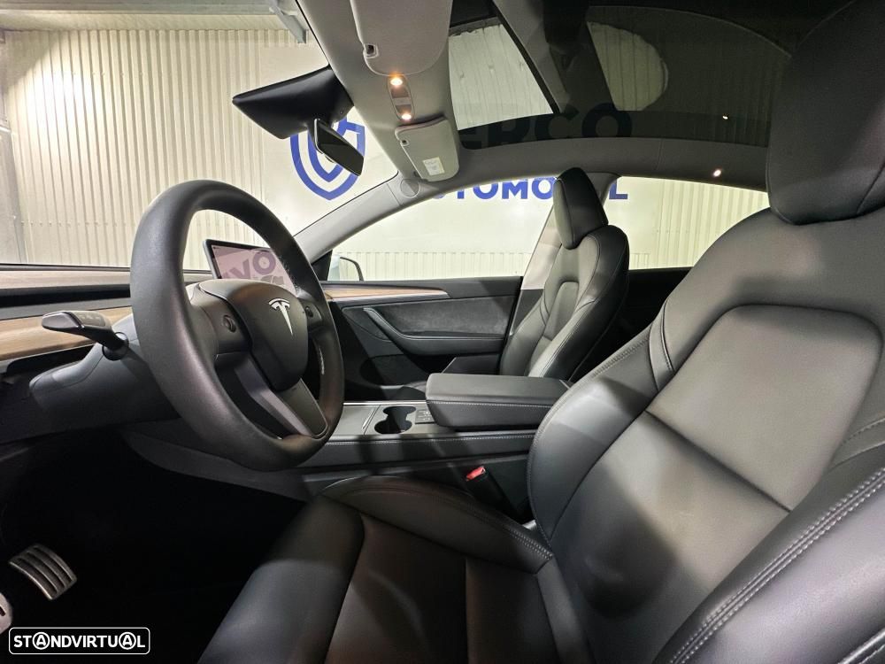 Tesla Model Y Performance Dual Motor AWD - 8