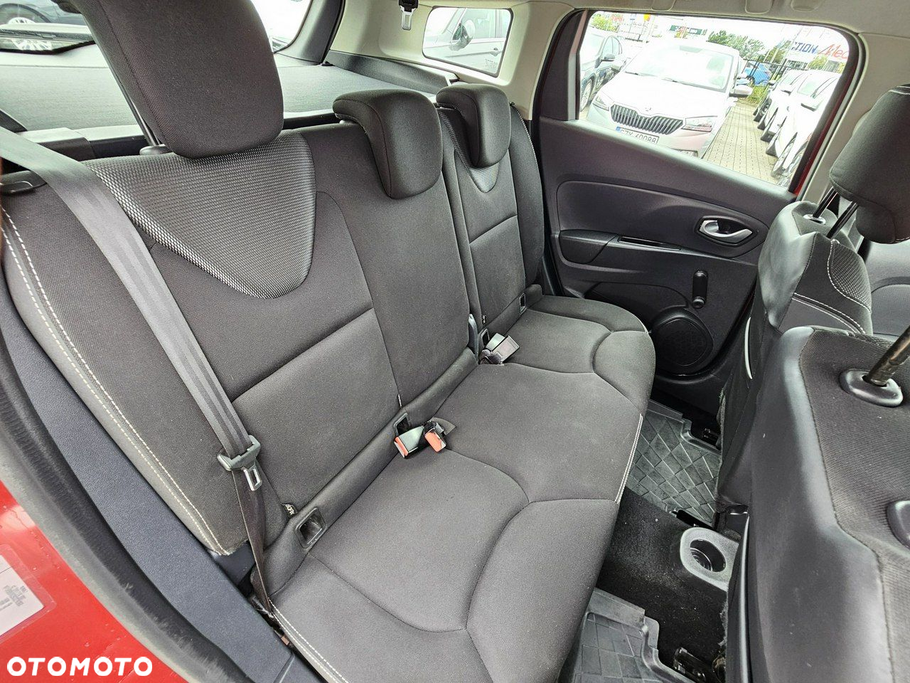 Renault Clio - 12