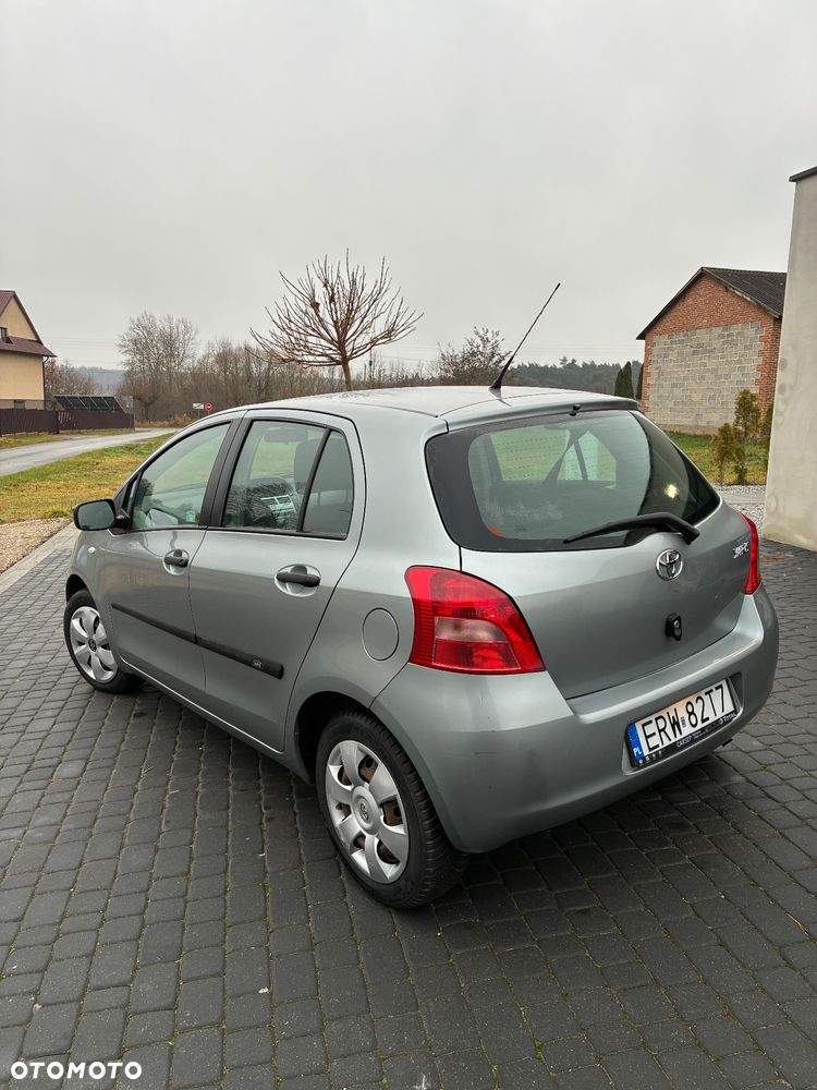Toyota Yaris 1.0 Luna A/C - 5