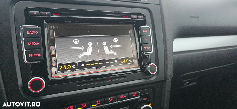 Volkswagen Golf 1.4 TSI BlueMotion Technology DSG Highline - 19