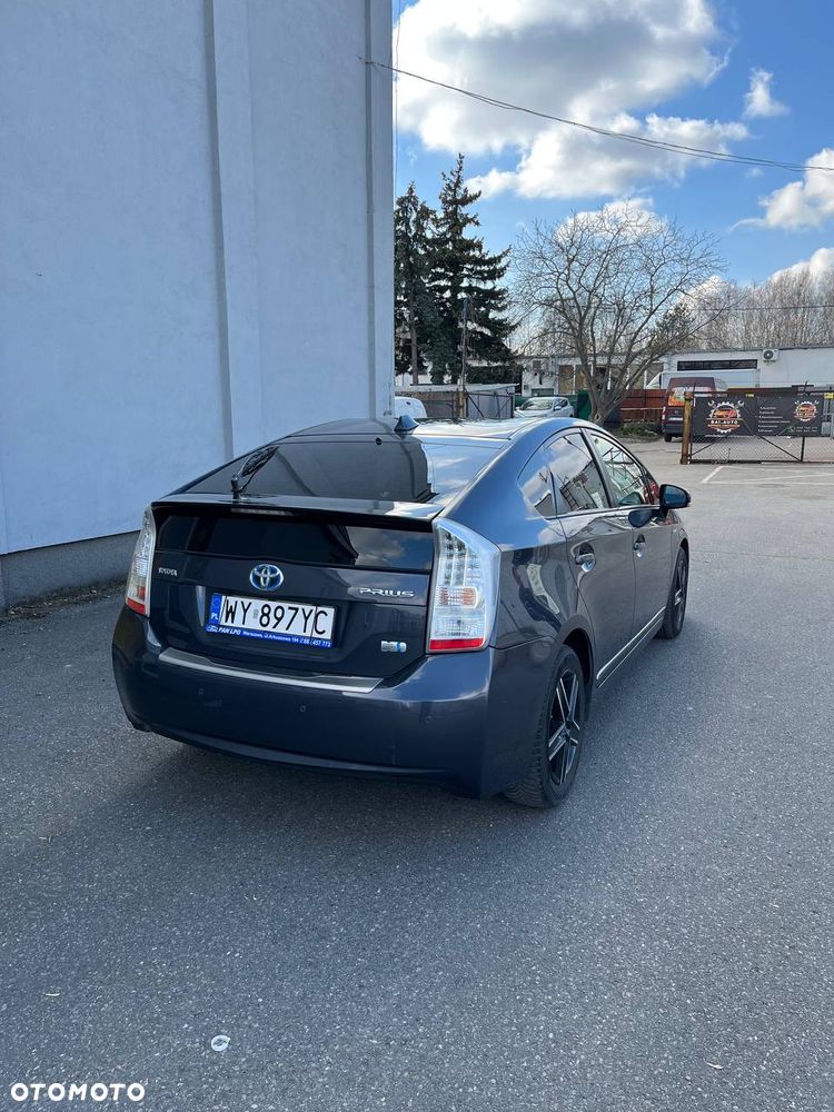 Toyota Prius 1.8 HSD Sol - 3