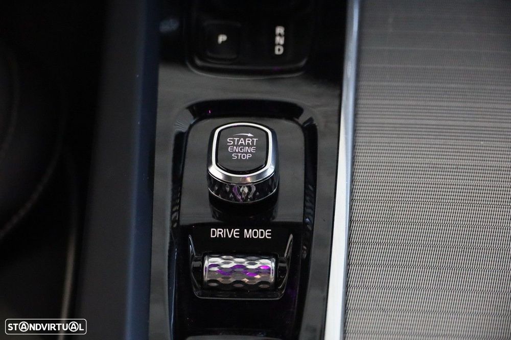 Volvo V60 2.0 B4 R-Design Geartronic - 21