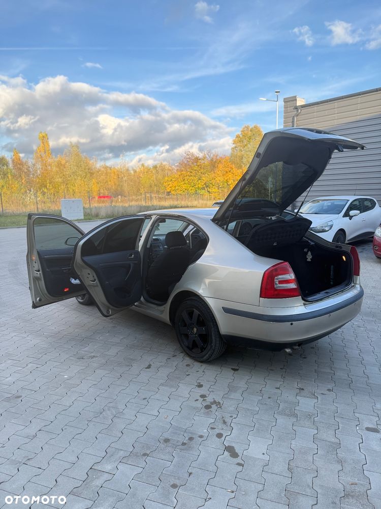 Skoda Octavia 1.9 TDI Ambiente - 16