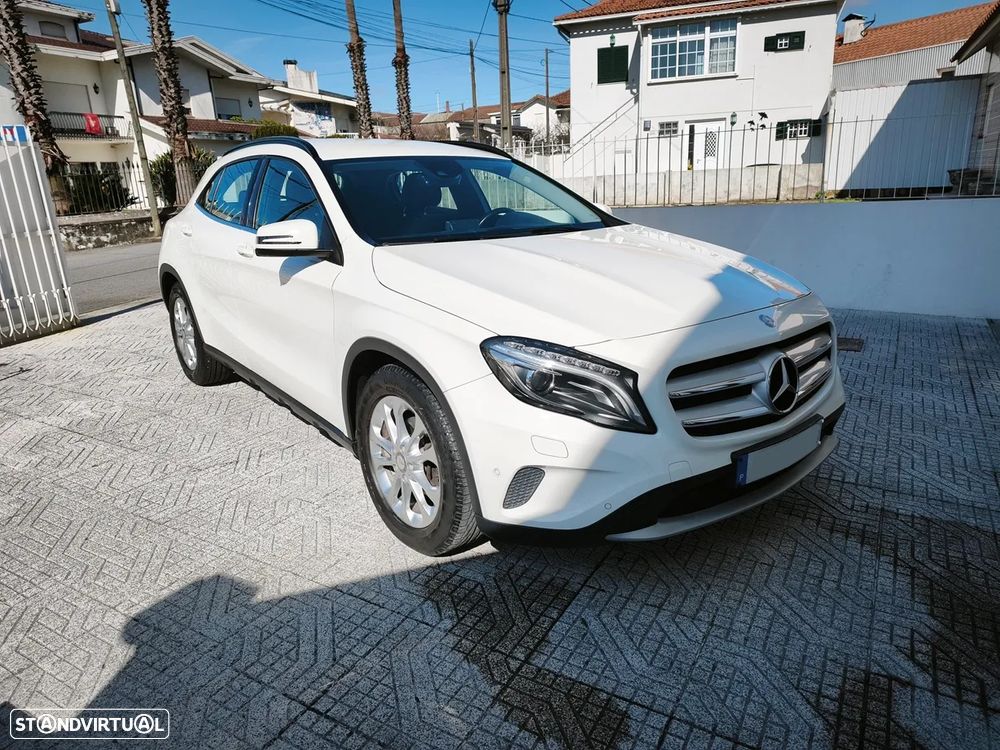 Mercedes-Benz GLA 180 (CDI) d Urban - 1