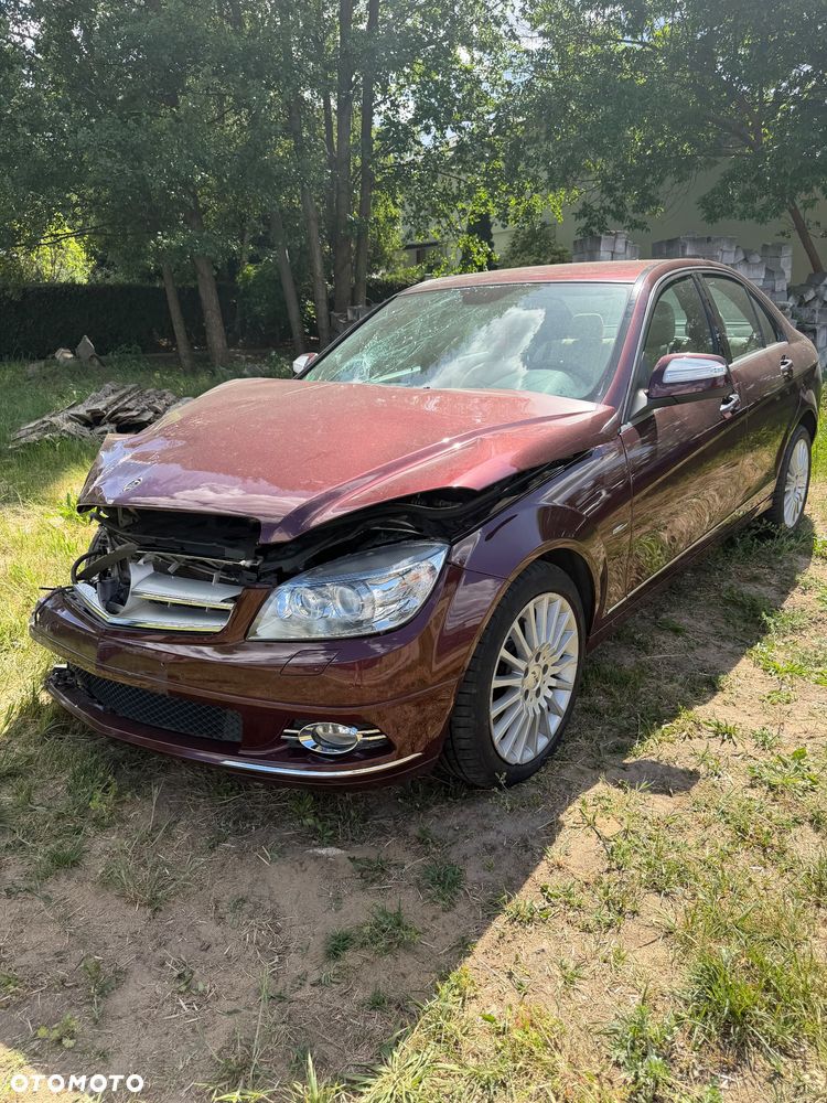 Mercedes-Benz Klasa C 350 CDI DPF 7G-TRONIC BlueEFFICIENCY Special Edition - 1