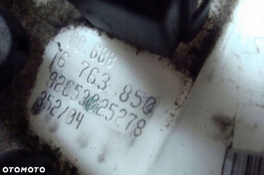 Bmw E81 E87 E88 E82 E90 E91 E92 X1 E84 Pompka Pompa Paliwa Benzyna 6763850 - 3