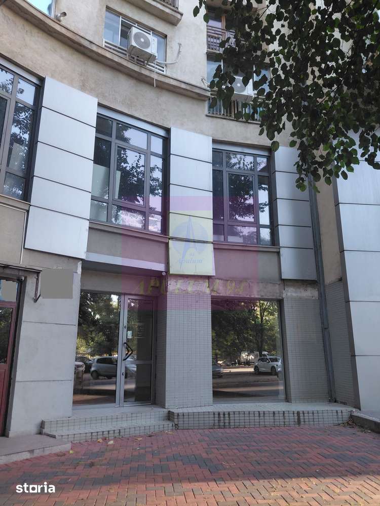 Spatiu comercial stradal Bd.Unirii stradal - Imagine principală: 2/13