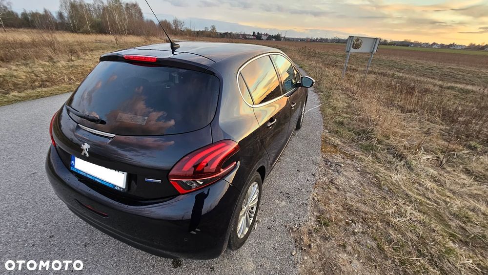 Peugeot 208 1.2 PureTech Allure S&S - 7