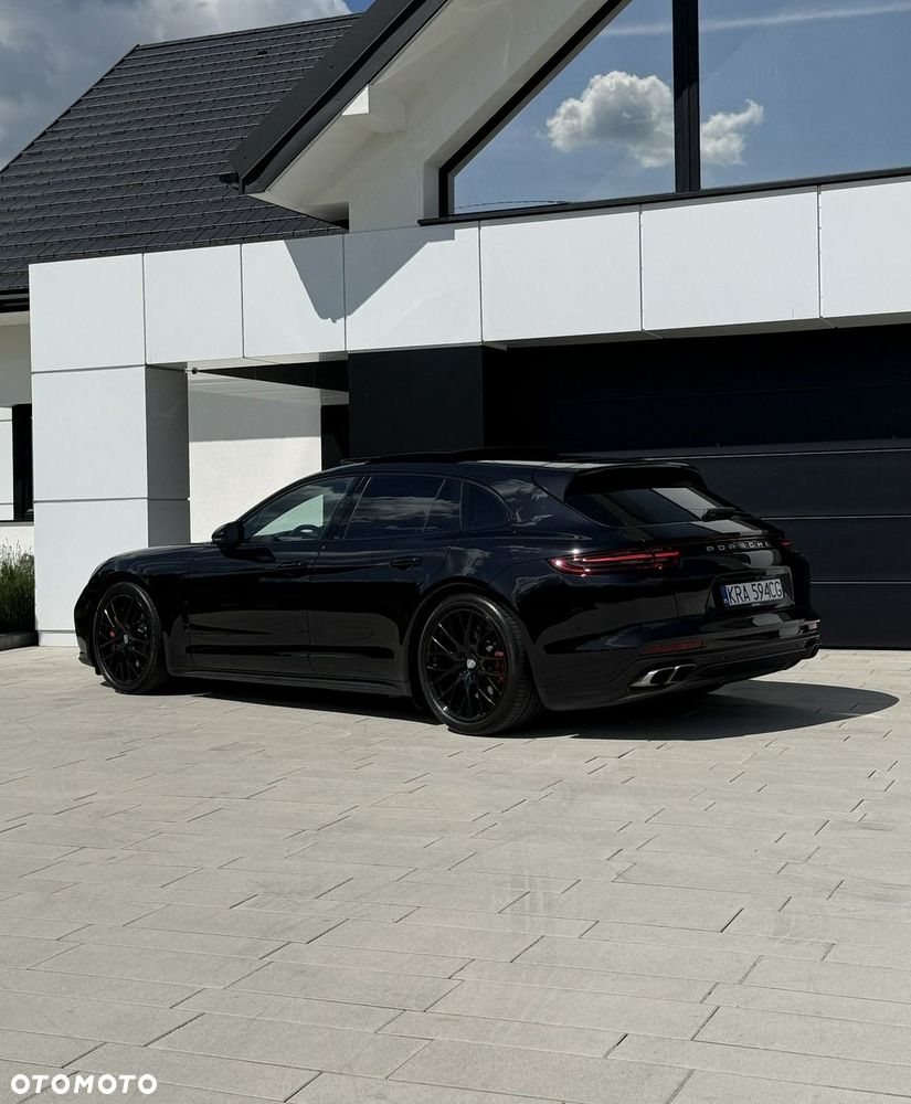 Porsche Panamera Turbo - 8