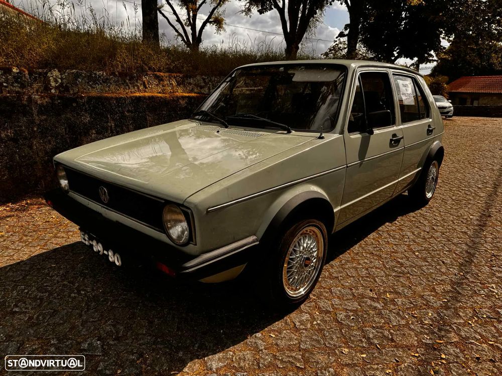 VW Golf - 1