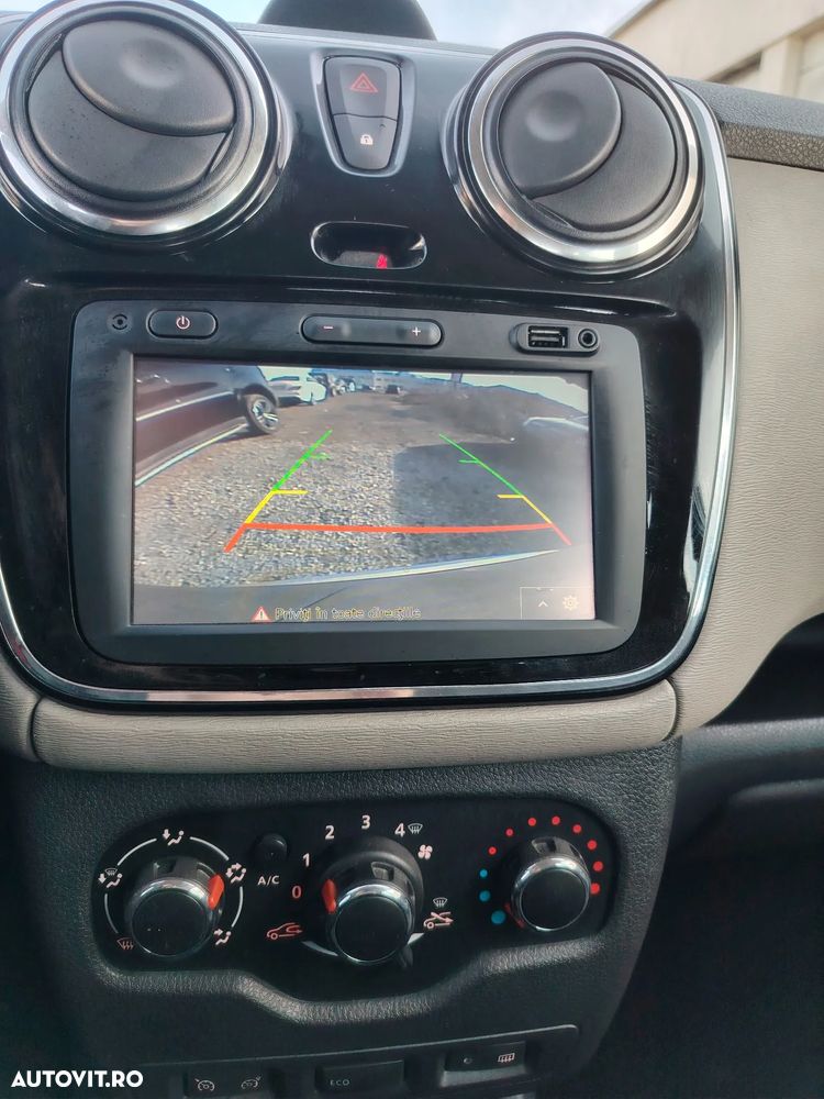 Dacia Lodgy TCe 115 Stepway - 3