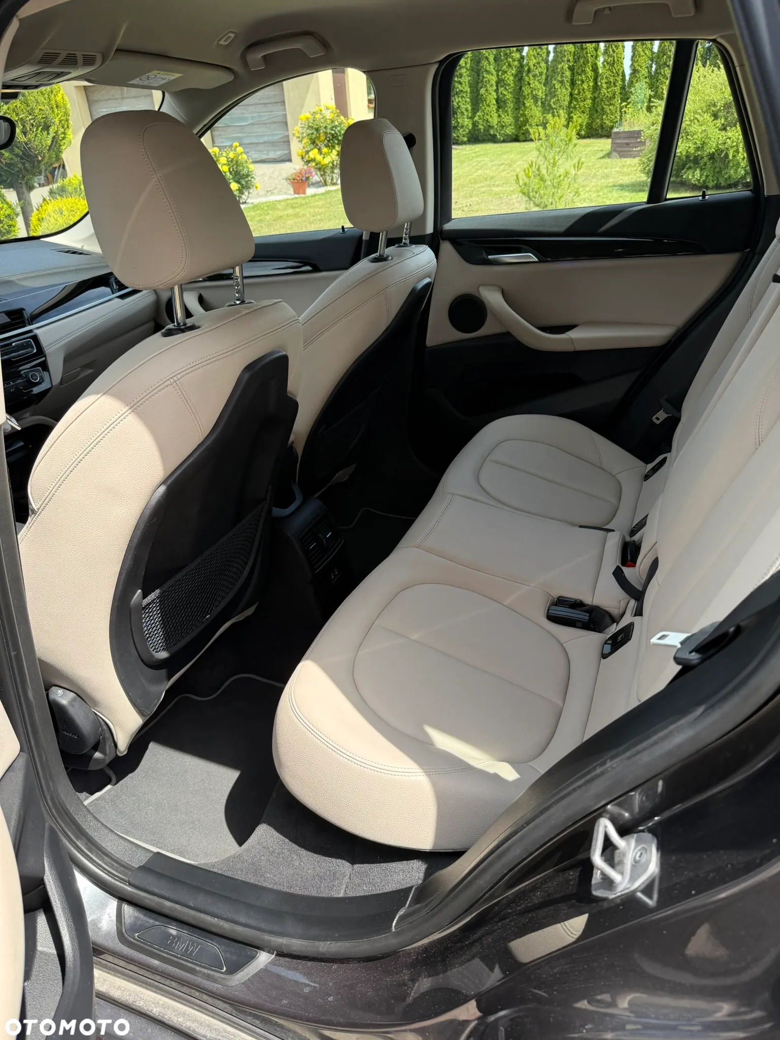 BMW X1 sDrive18d - 9