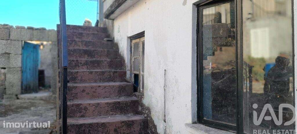 Casa / Villa T4 em Canas de Senhorim de 176,00 m2 - Grande imagem: 2/28