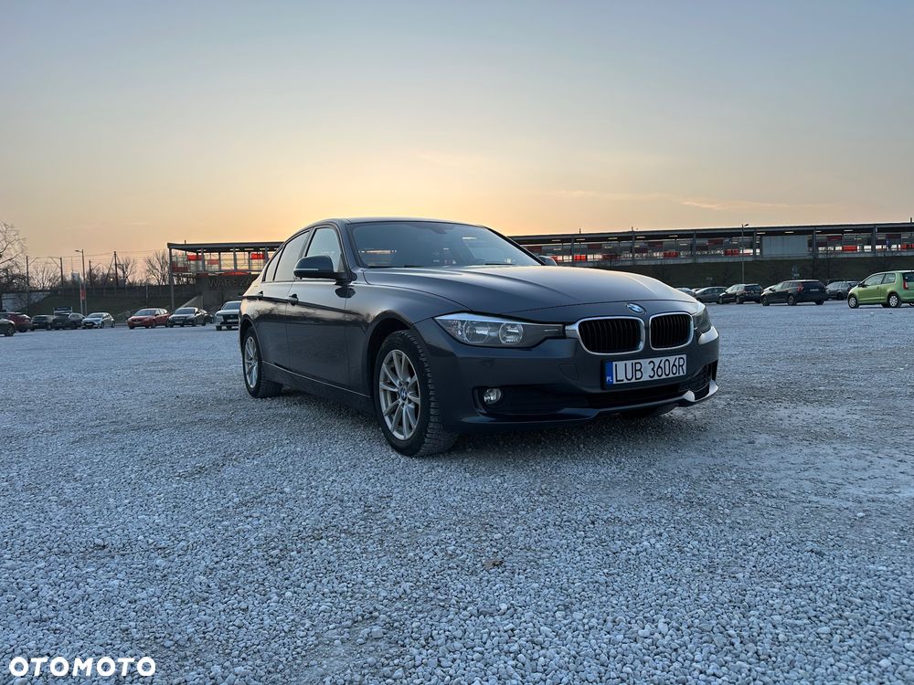 BMW Seria 3 316d - 2