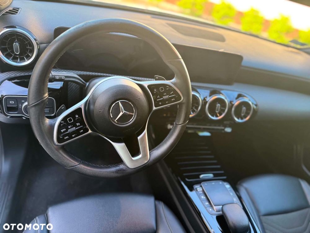 Mercedes-Benz Klasa A 250 E AMG Line 8G-DCT - 5