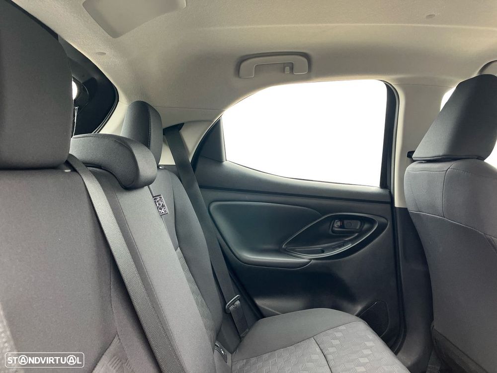 Toyota Yaris - 7