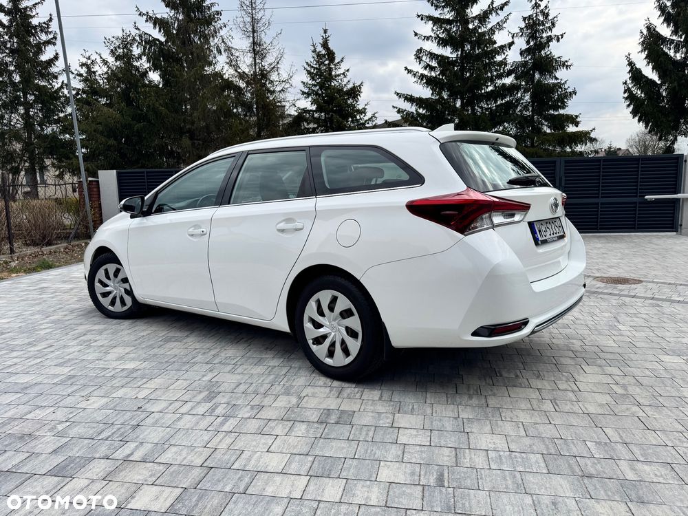 Toyota Auris 1.6 Comfort - 4