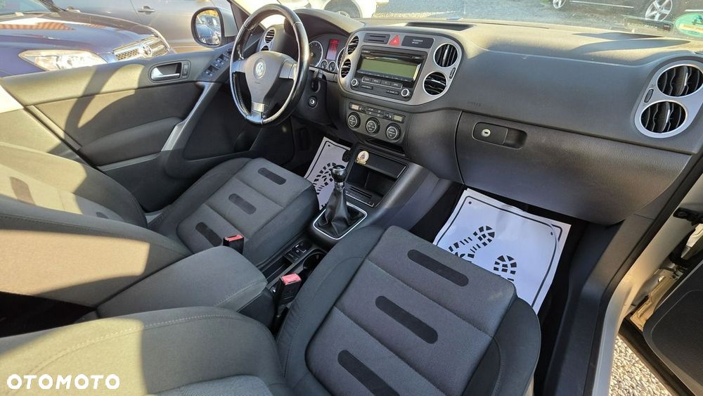 Volkswagen Tiguan - 19
