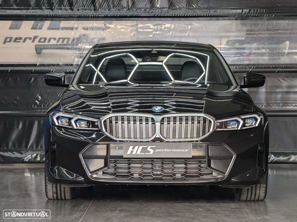BMW 320 e Pack Desportivo M Auto - 32