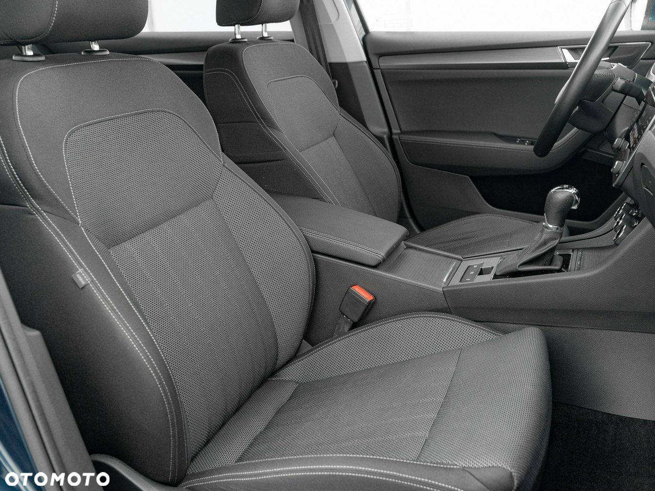 Skoda Superb 2.0 TDI SCR Style DSG - 32