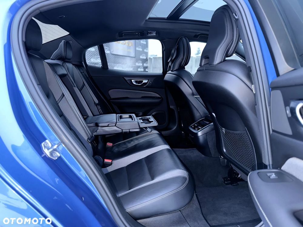 Volvo S60 T6 AWD Geartronic RDesign - 17