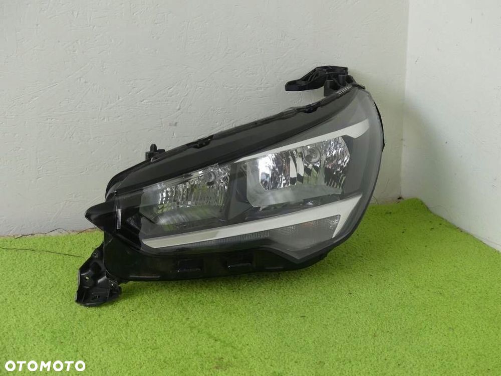 lampa przód lewa opel corsa f 19r- Ładna - 1