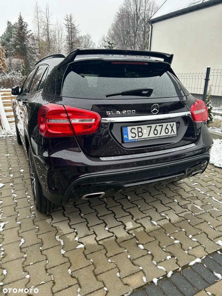 Mercedes-Benz GLA 200 7G-DCT Style - 5