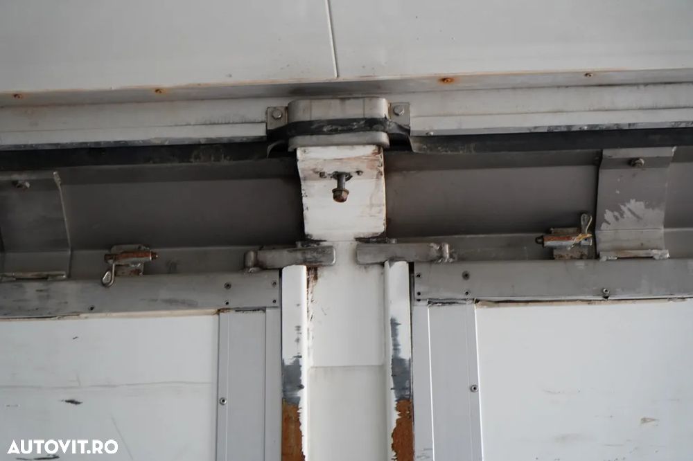 LeciTrailer / SEMIREMORCĂ FURGON / PODEA REZISTENTĂ (HEAVY-DUTY) / LATERALE CU DESCHIDERE / - 22