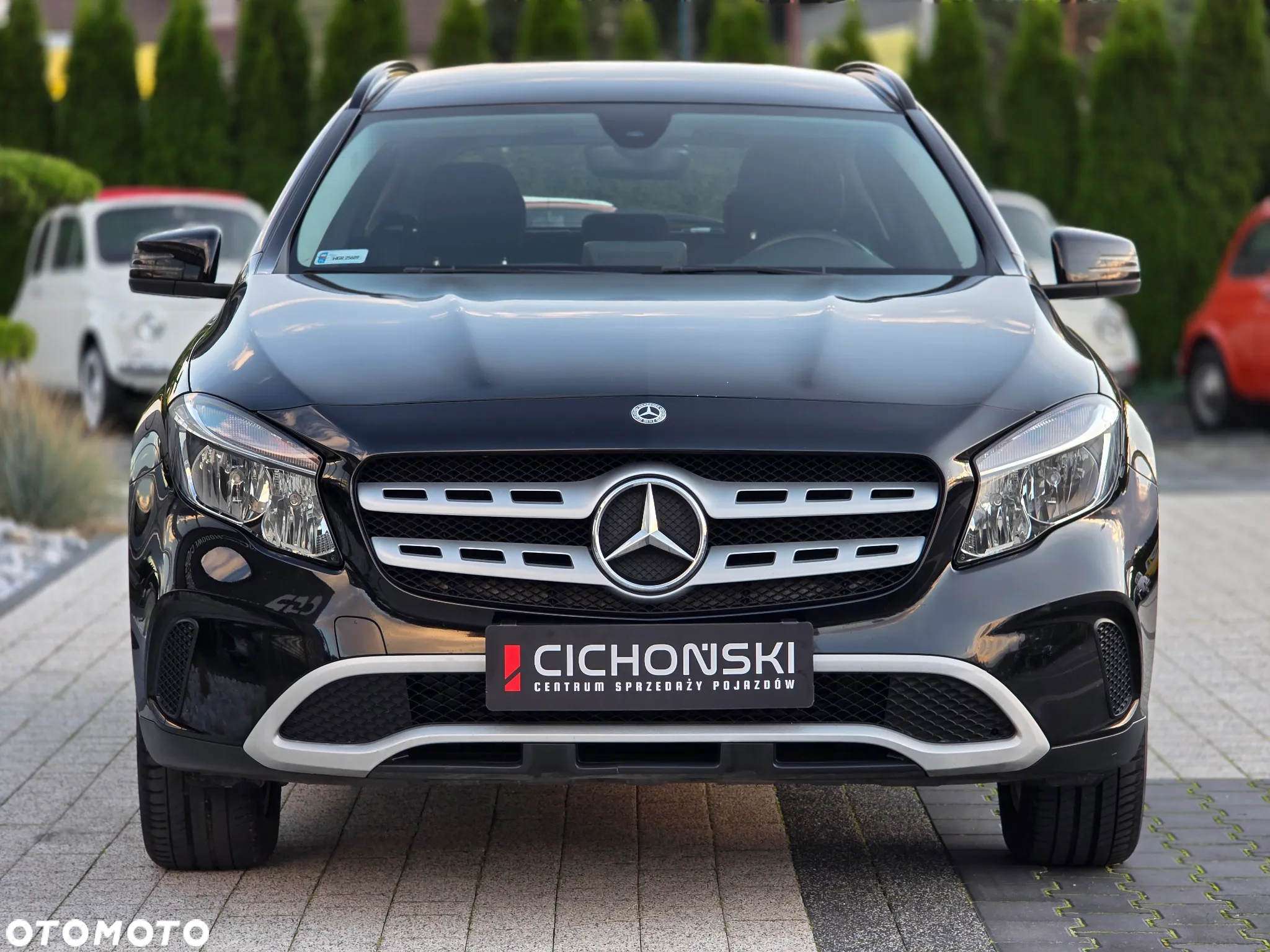 Mercedes-Benz GLA 180 7G-DCT Style - 26