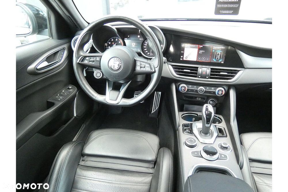 Alfa Romeo Giulia 2.0 Turbo Veloce Q4 - 11
