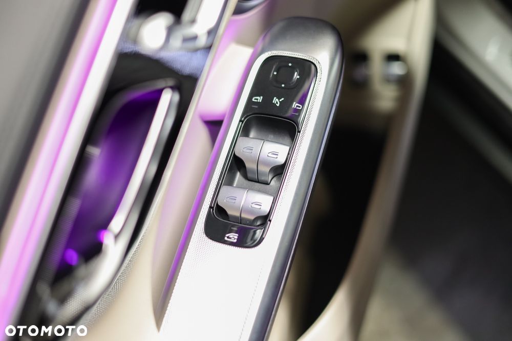 Mercedes-Benz GLC 350 e 4Matic 7G-TRONIC Exclusive - 29