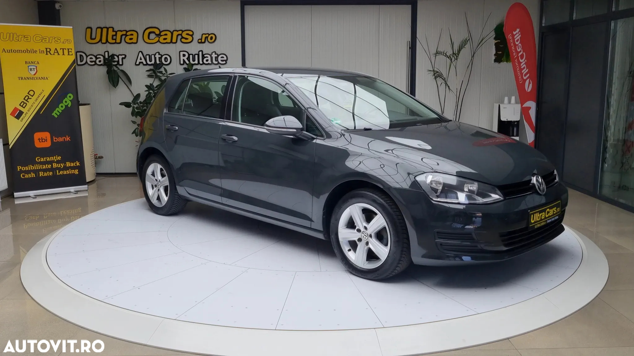 Volkswagen Golf 2.0 TDI BMT Comfortline - 8