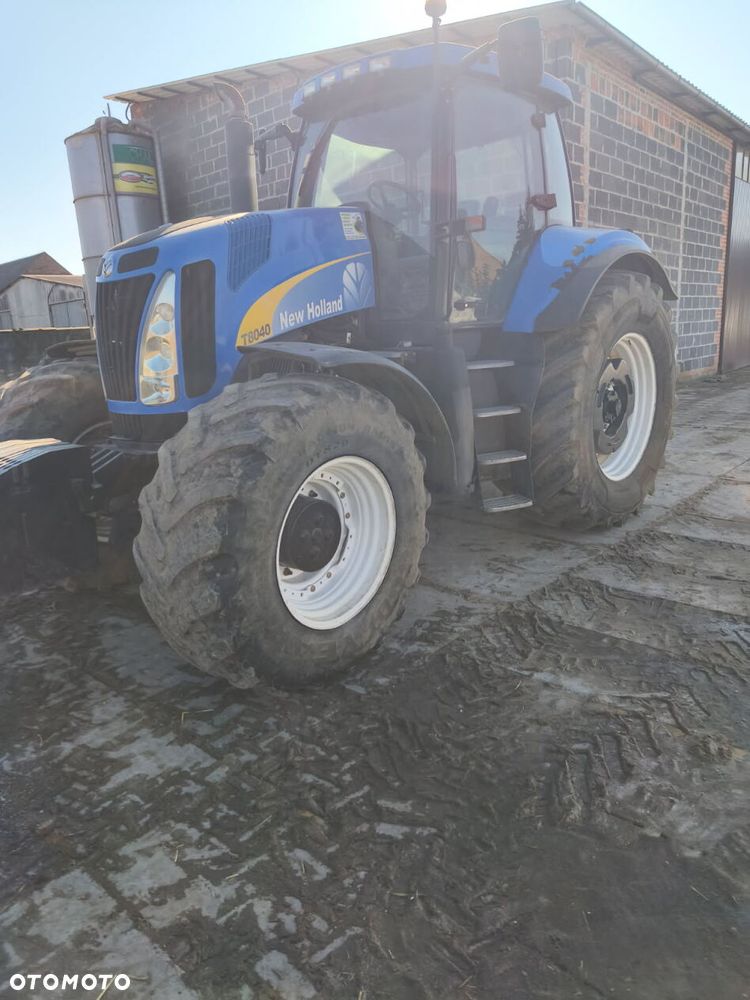 New Holland T8040 - 4