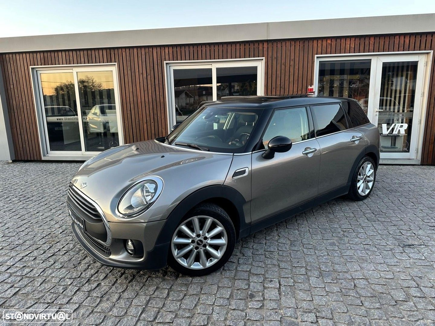 MINI Clubman One D - 21