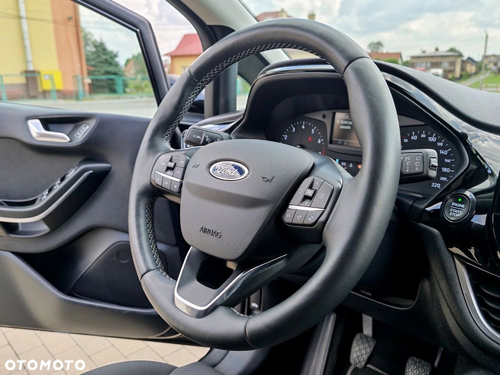 Ford Fiesta 1.0 EcoBoost S&S TITANIUM - 21