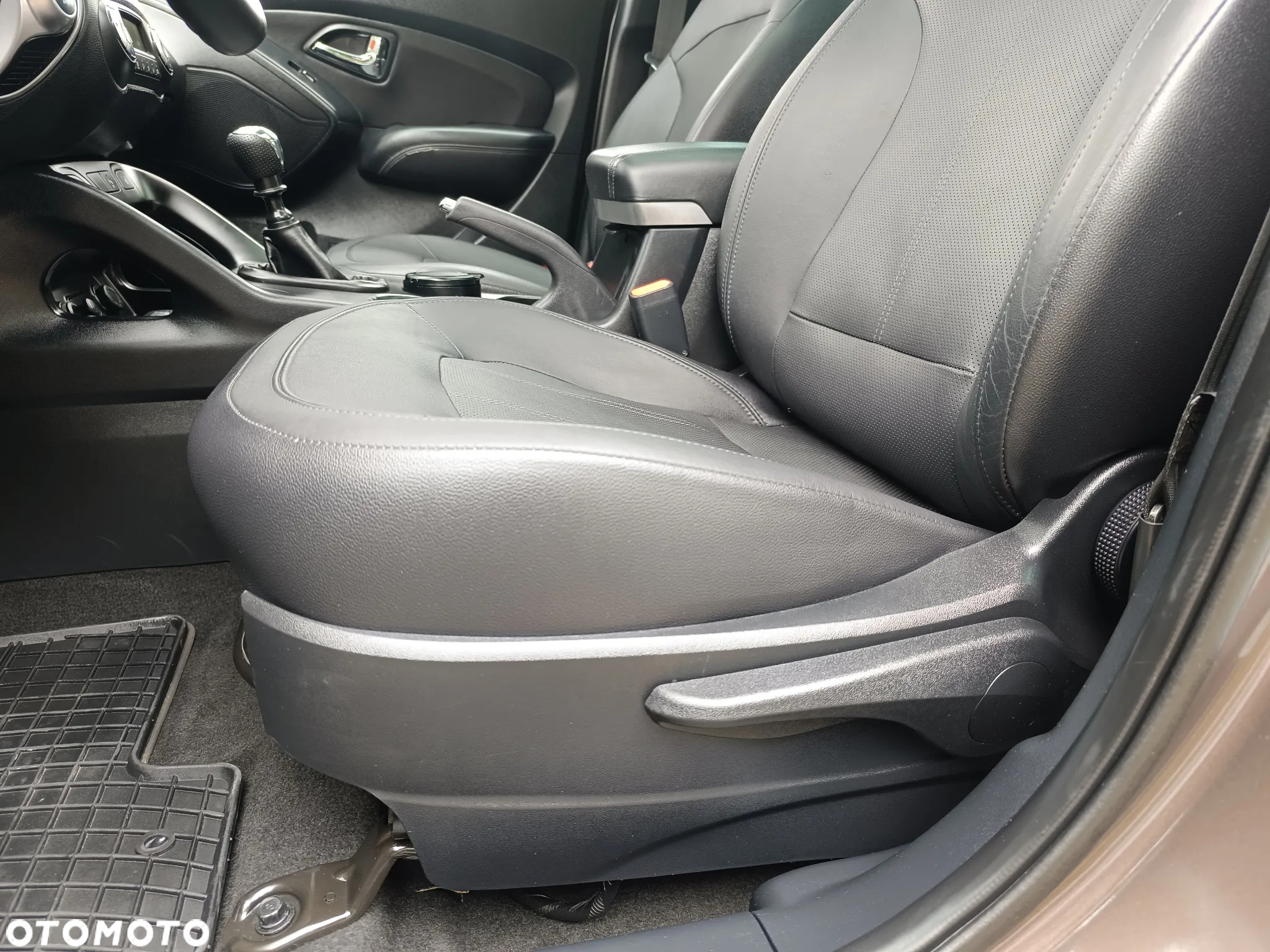 Hyundai ix35 1.7 CRDi 2WD Comfort - 27