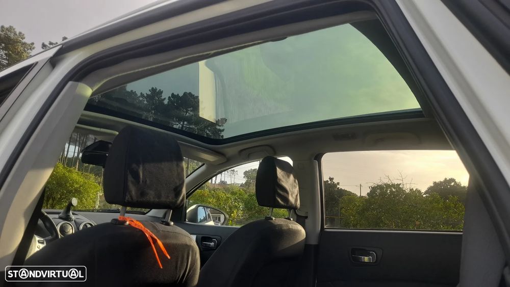 Nissan Qashqai +2 1.5 dCi Tekna Premium 18 - 39