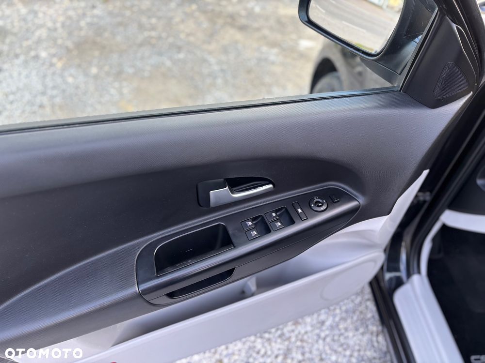 Kia Ceed - 7