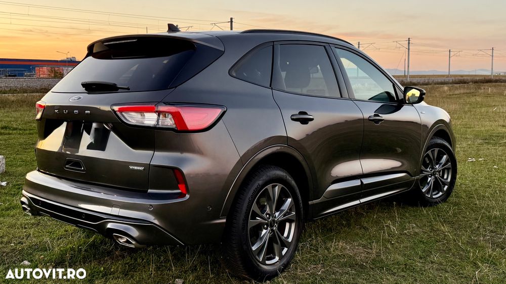 Ford Kuga 2.5 Duratec FHEV ST-LINE - 22