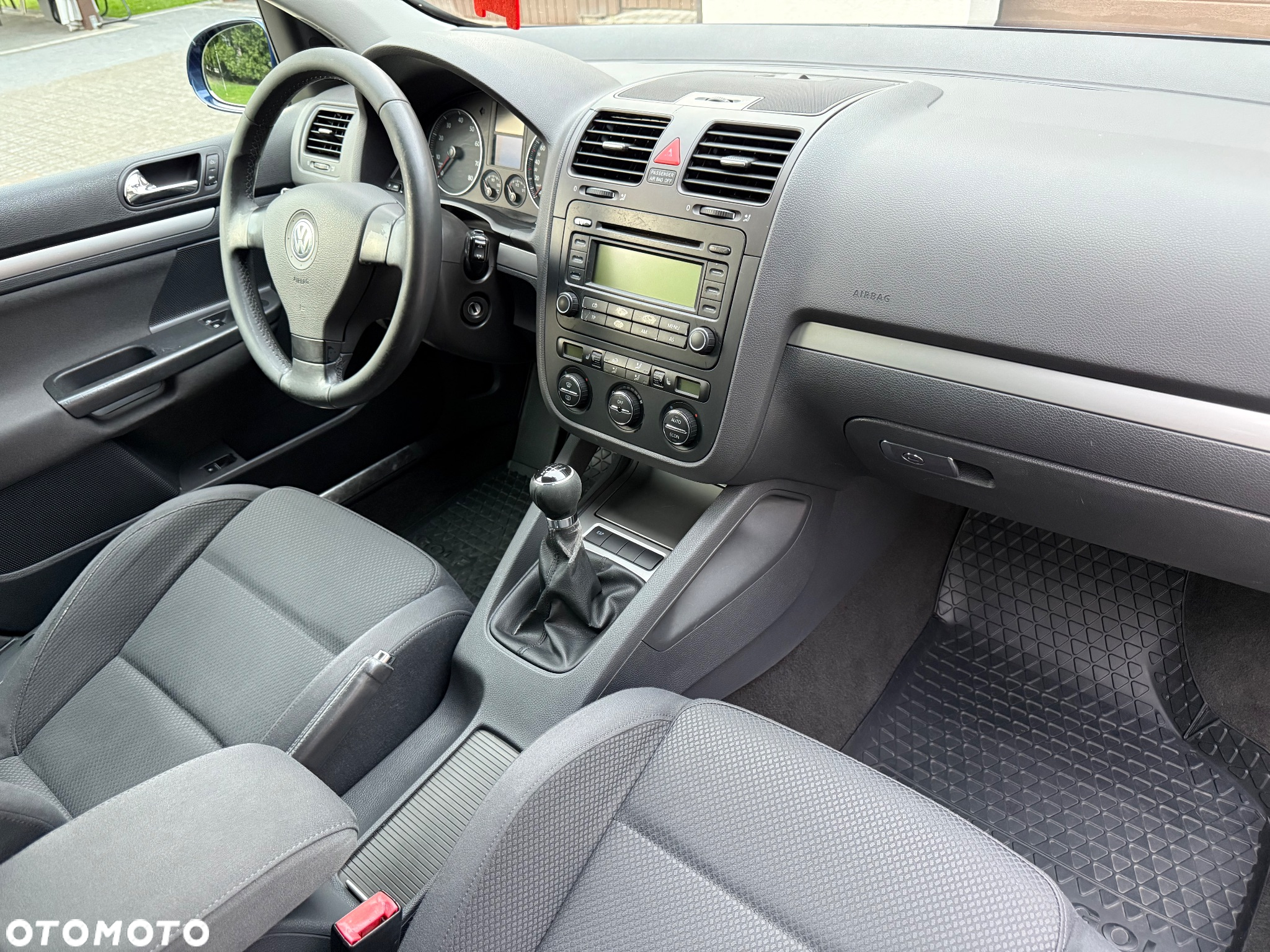 Volkswagen Golf 1.6 Comfortline - 6