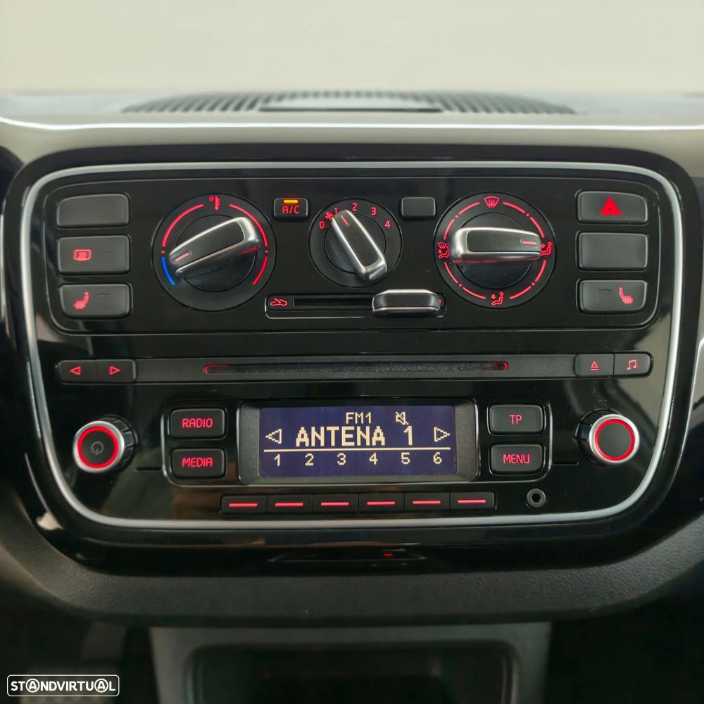 VW Up! 1.0 Move Auto - 10
