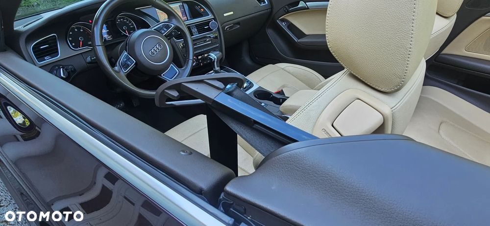 Audi A5 Cabrio - 16