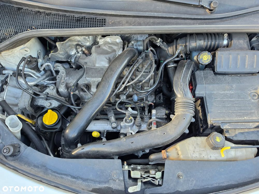 Renault Clio - 10