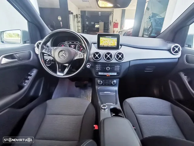 Mercedes-Benz B 180 d Style Aut. - 9