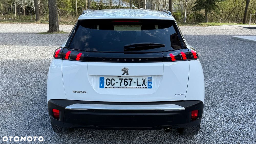 Peugeot 2008 1.5 BlueHDi Allure S&S EAT8 - 12