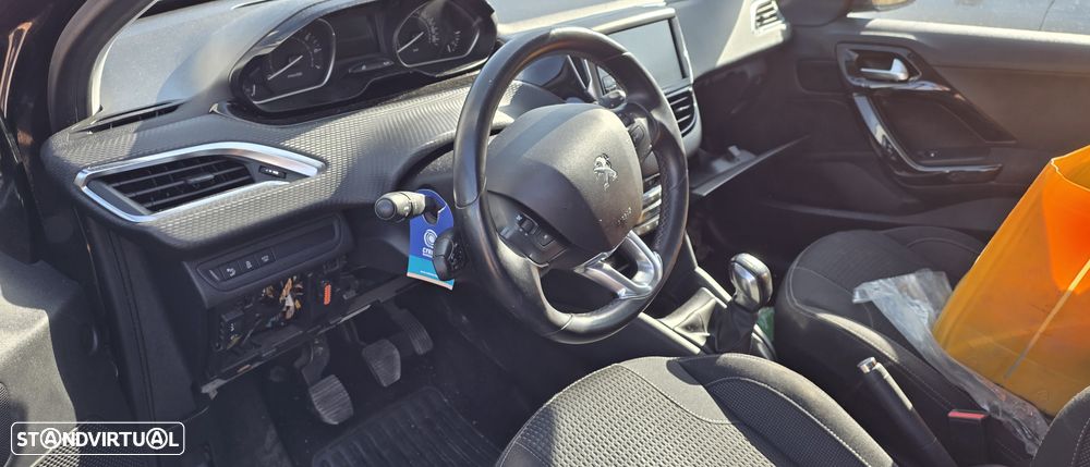 Peugeot 208 gasolina para peças - 7