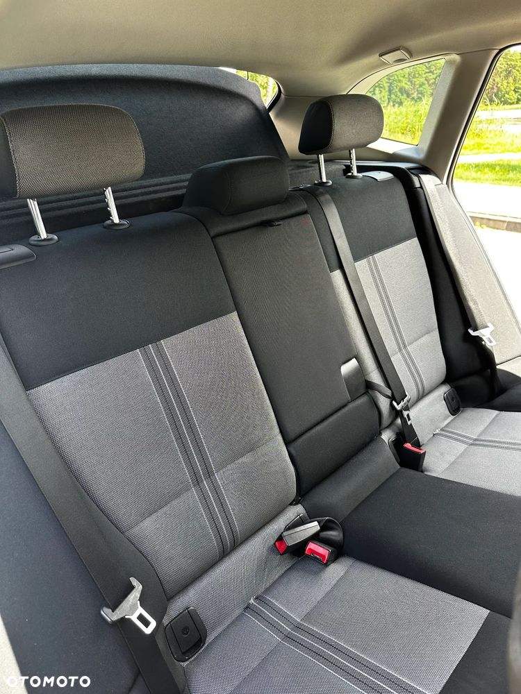 BMW X1 xDrive18d - 14