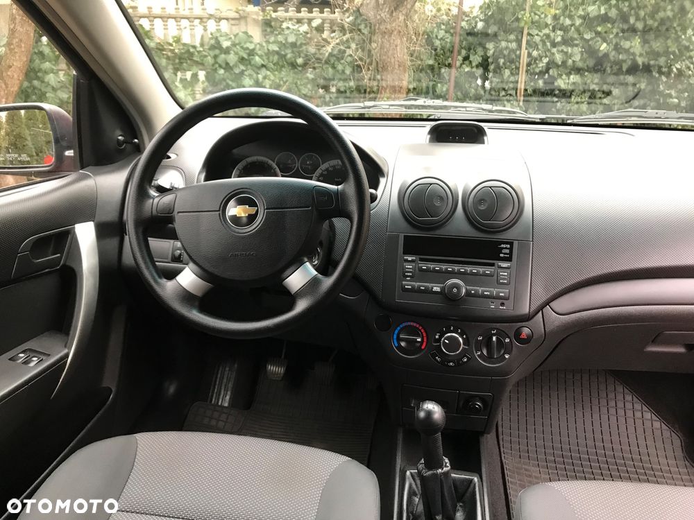 Chevrolet Aveo 1.2 16V Base - 7